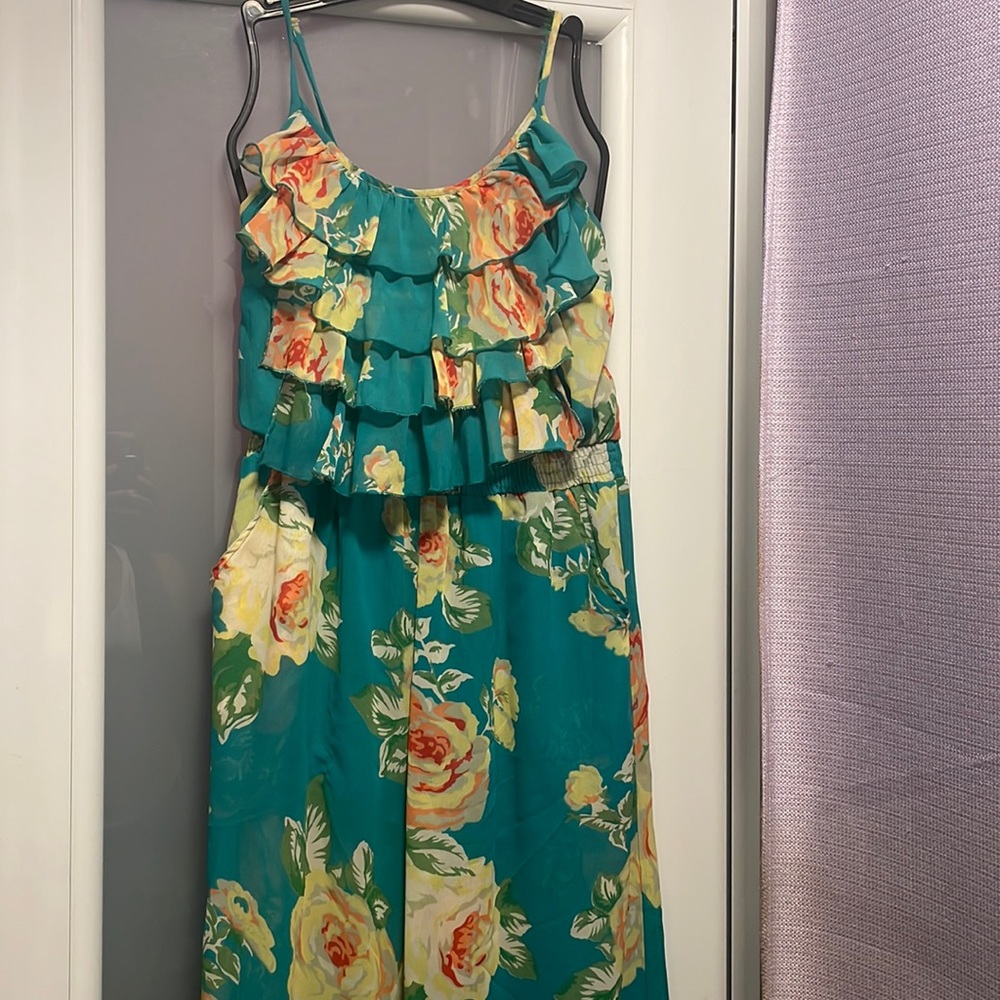 Floral Jumpsuit Size: Medium